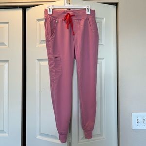 Figs Zamora Jogger Scrub Pant in XS/P, Chalk Pink